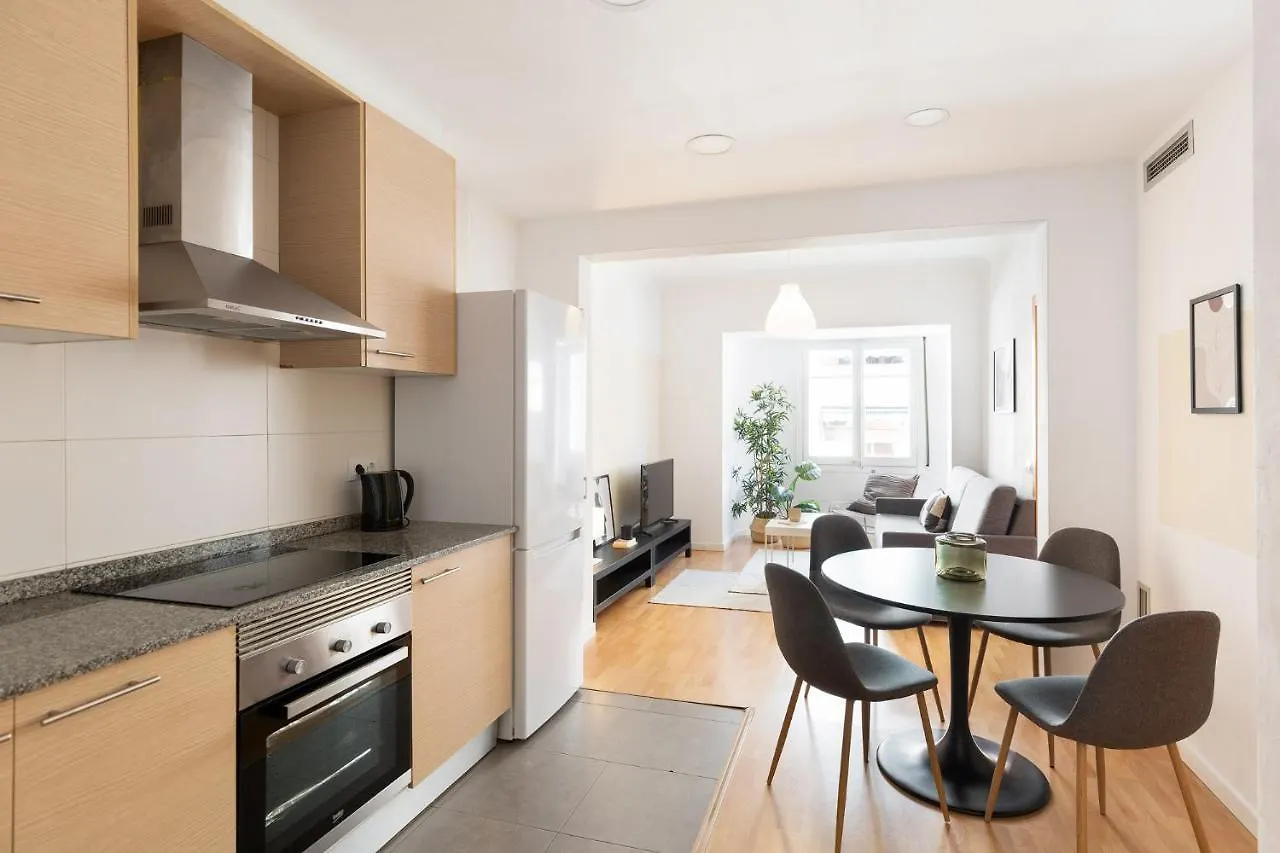 Santiago Apartments By Olala Homes L'Hospitalet de Llobregat 0*,